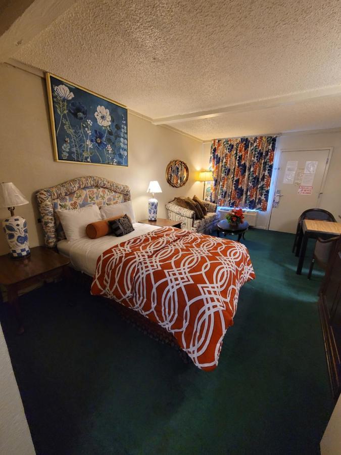 Express Inn And Suites Гастония Экстерьер фото
