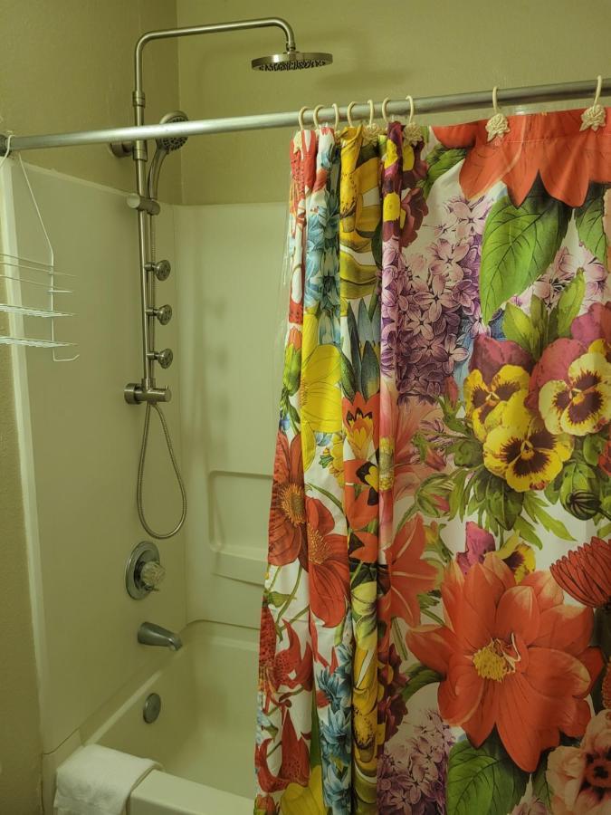 Express Inn And Suites Гастония Экстерьер фото